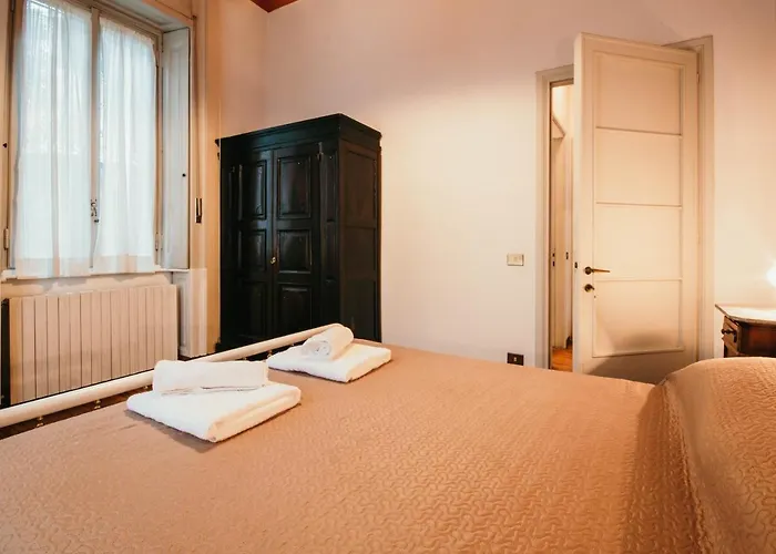 Library - Candela Apartment *