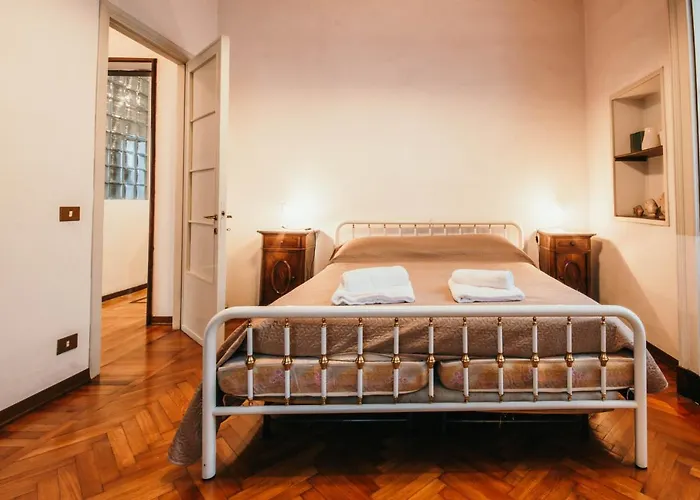 Library - Candela Apartment Stresa