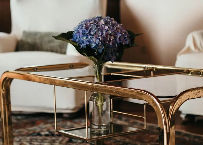 Library - Candela Apartment *